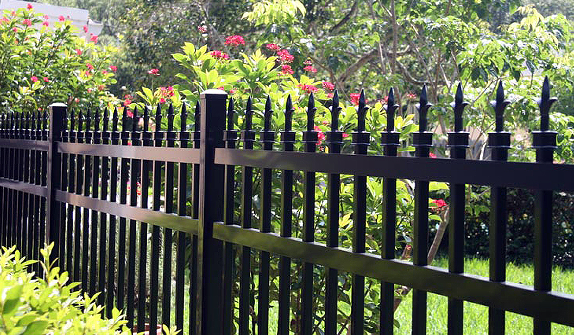 How Much Does It Cost to Install Aluminum Fence Panels and a Gate?